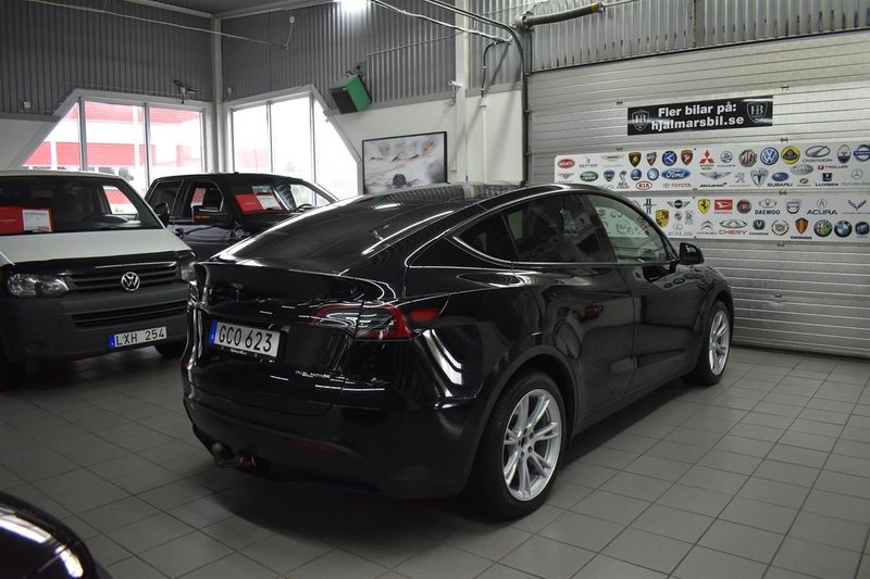 Tesla Model Y bild 4