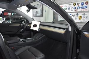 Tesla Model Y bild 7