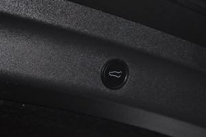 Tesla Model Y bild 21