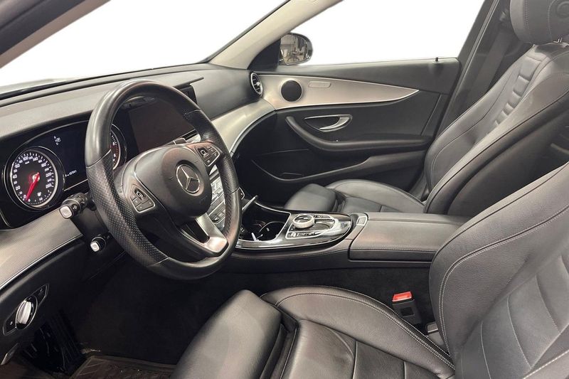 Mercedes E220 bild 11