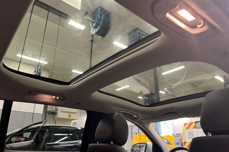 Mercedes E220 bild 21