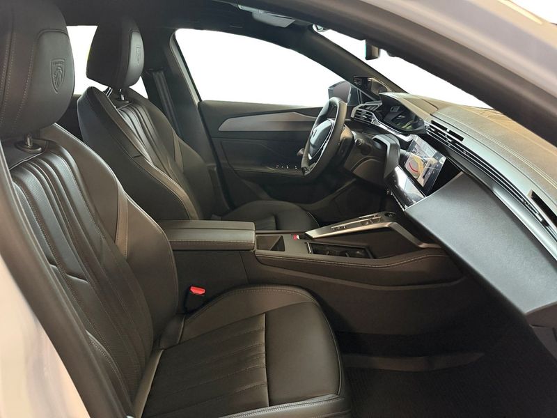 Peugeot 408 bild 10