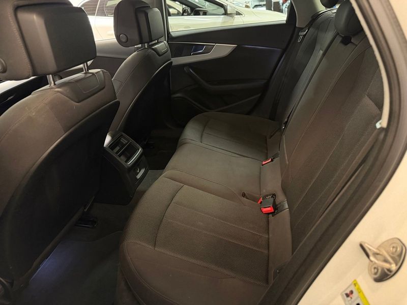 Audi A4 bild 19
