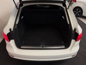 Audi A4 bild 21