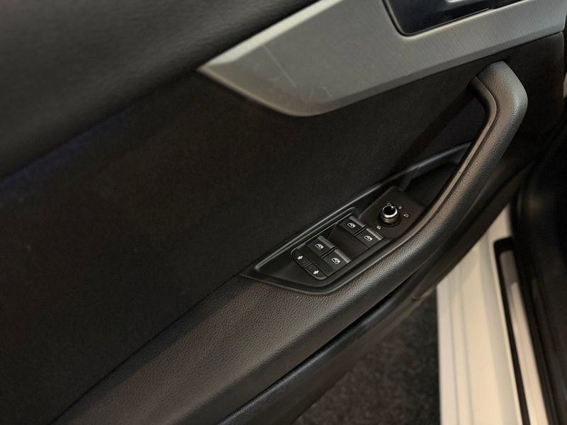 Audi A4 bild 18
