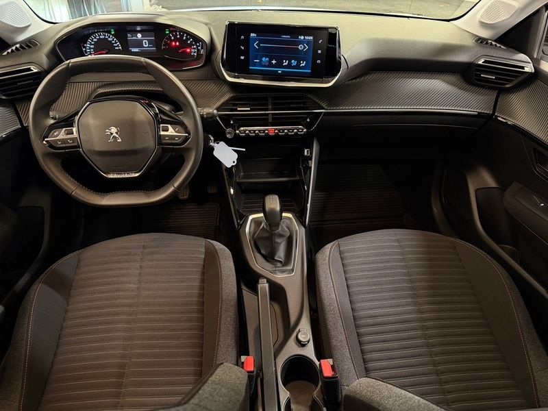 Peugeot 208 bild 11