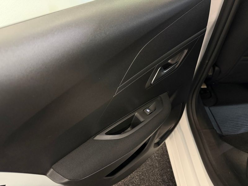 Peugeot 208 bild 19