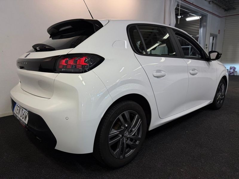 Peugeot 208 bild 3