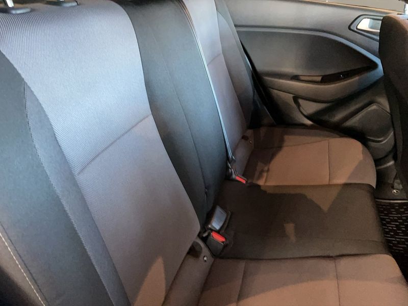 Hyundai i20 bild 14