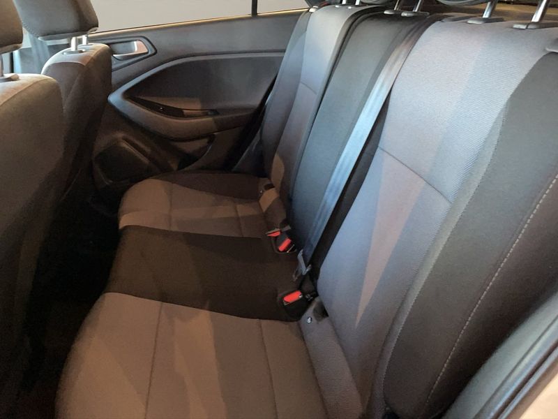 Hyundai i20 bild 11