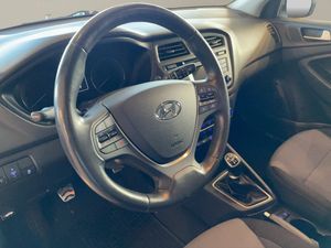 Hyundai i20 bild 10