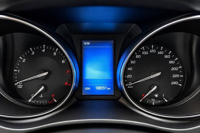 Toyota Avensis bild 17