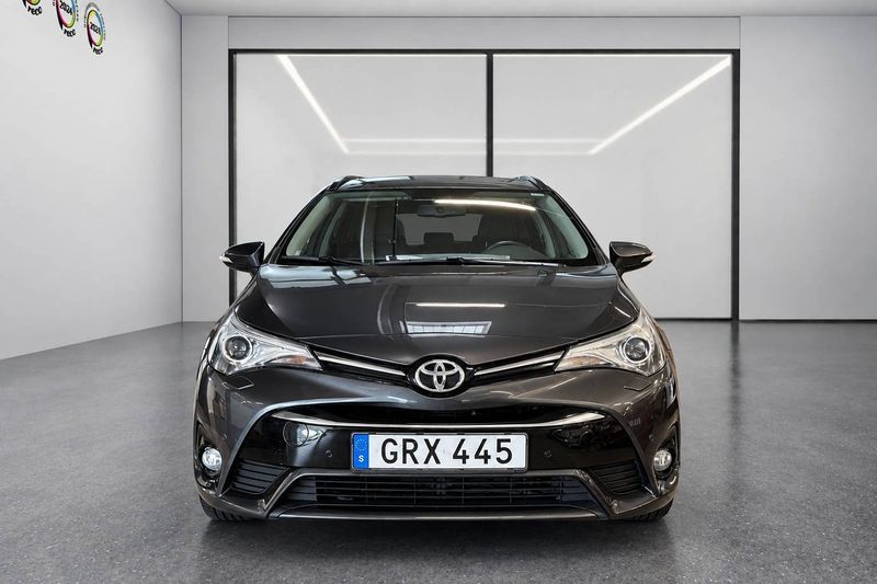 Toyota Avensis bild 5
