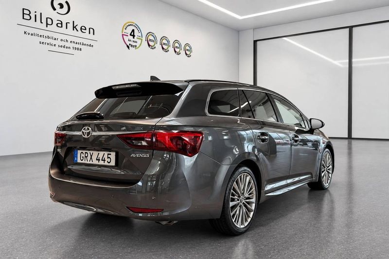 Toyota Avensis bild 2