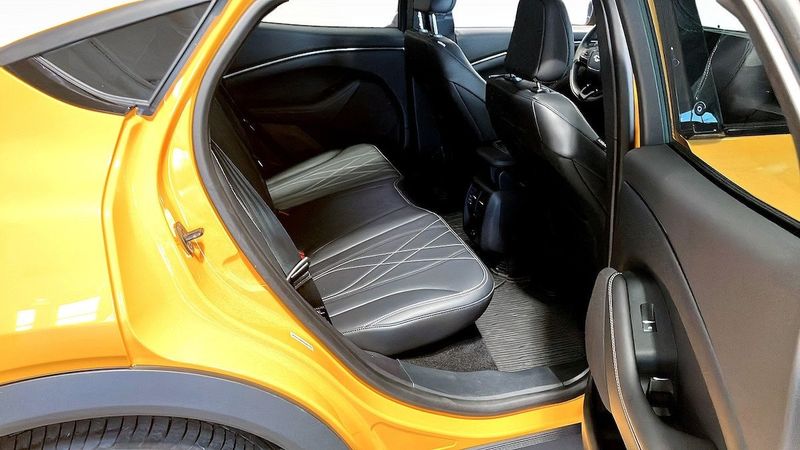 Ford Mustang Mach-E bild 12