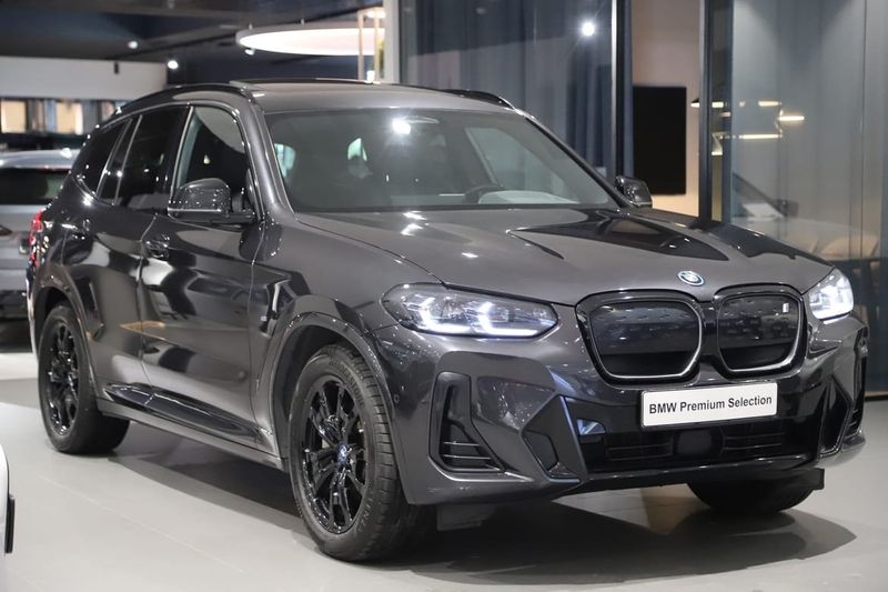 BMW iX3 bild 7