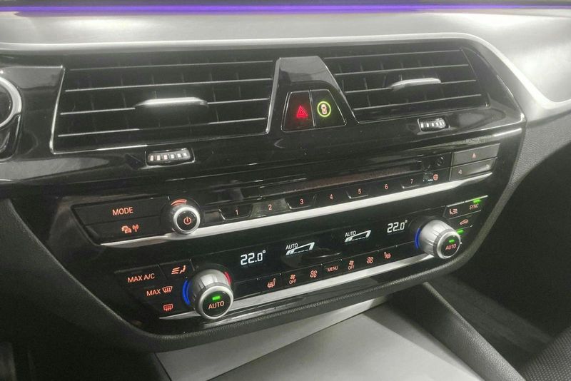 BMW 520 bild 15
