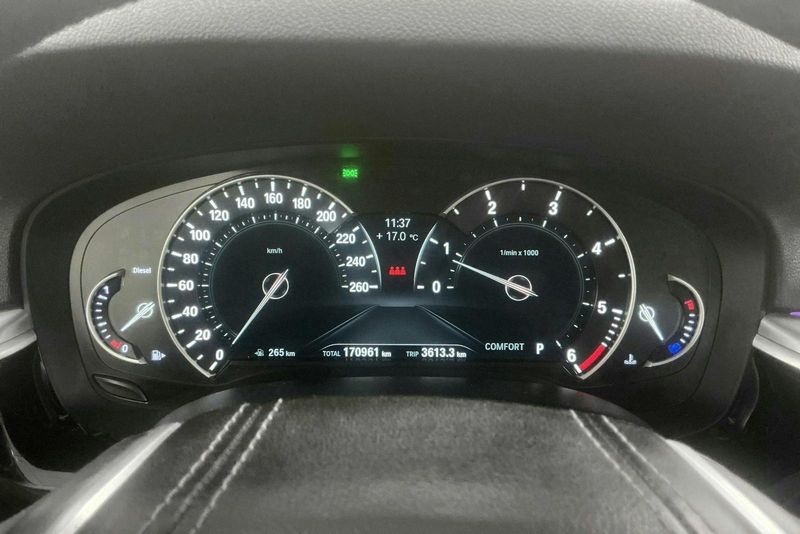 BMW 520 bild 10