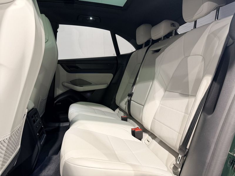 Porsche Macan bild 27