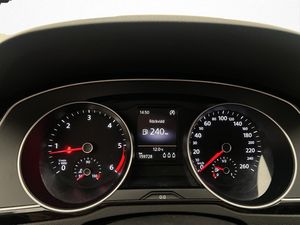 Volkswagen Passat bild 18