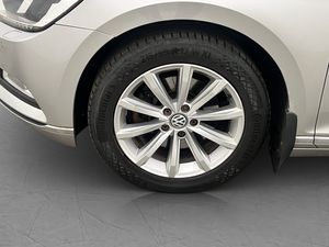 Volkswagen Passat bild 24