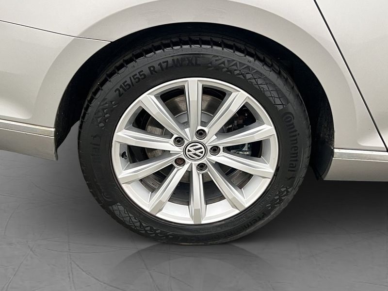 Volkswagen Passat bild 26