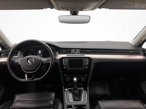 Volkswagen Passat bild 16