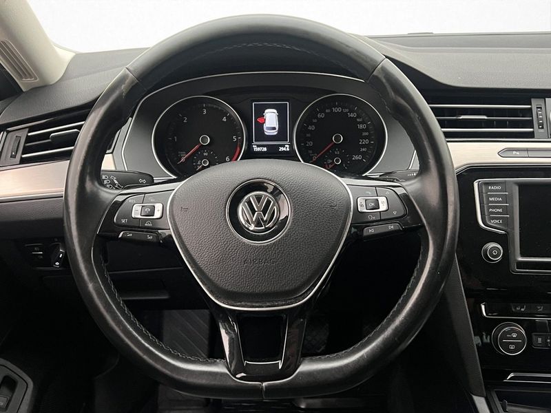 Volkswagen Passat bild 12