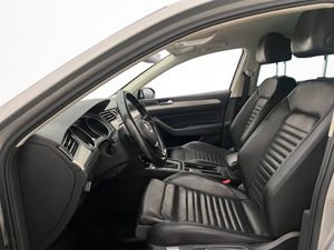 Volkswagen Passat bild 13
