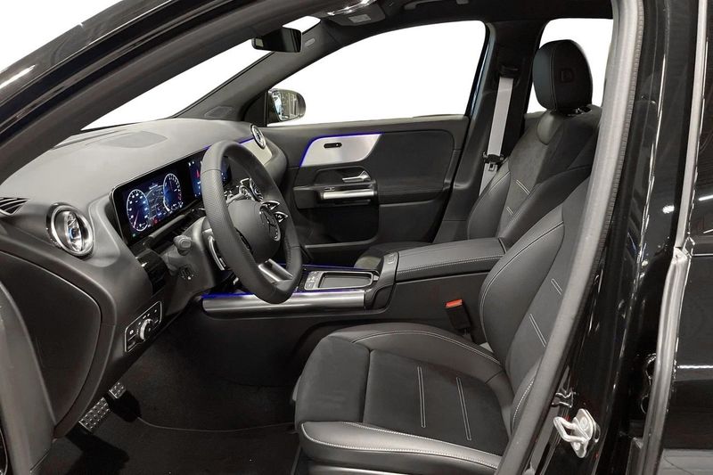 Mercedes GLA250 bild 11