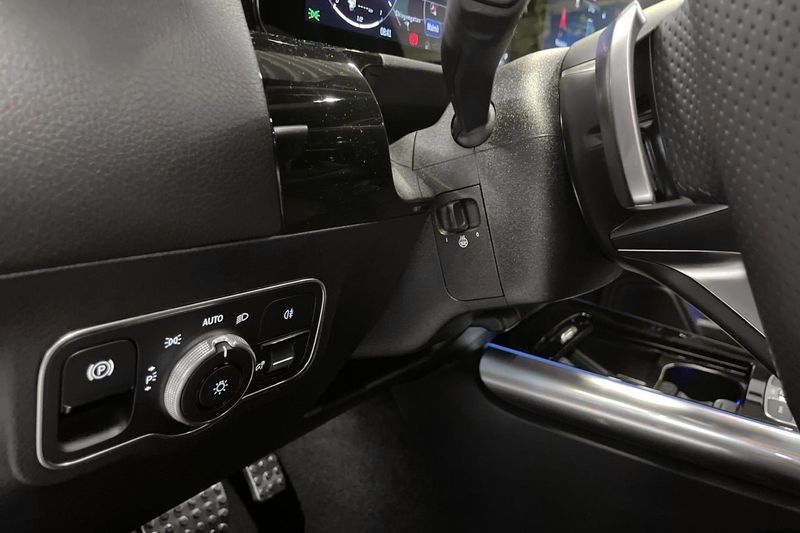 Mercedes GLA250 bild 12
