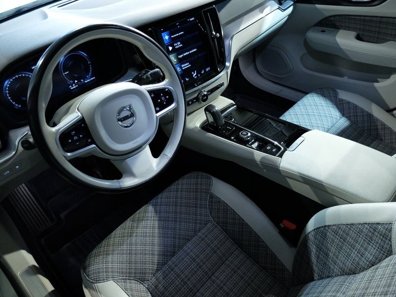 Volvo V60 bild 8