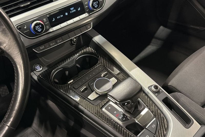 Audi A4 bild 15