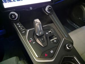 Lynk & Co 01 bild 16