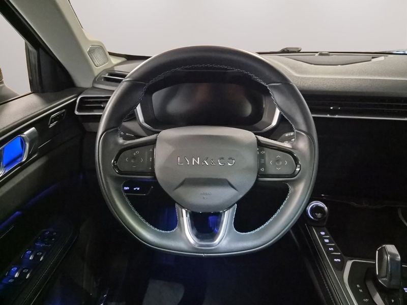 Lynk & Co 01 bild 15