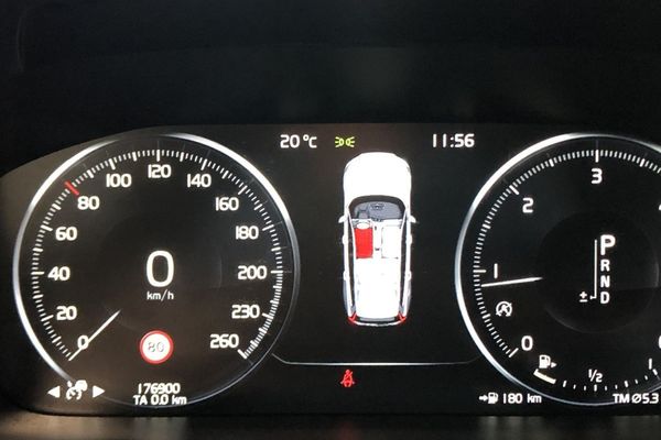 Volvo V60 D3 Momentum special Edition Advance - 2020