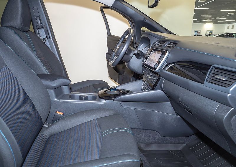 Nissan Leaf bild 2