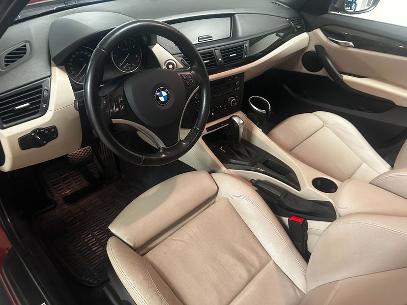 BMW X1 bild 8