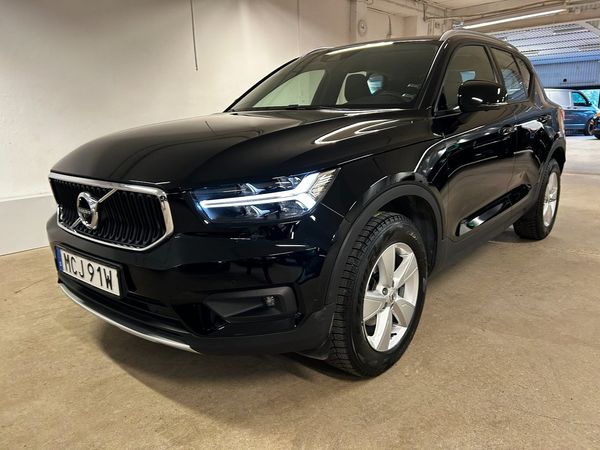 Volvo XC40 T2 Momentum Advanced Komfortstolar 360-kamera OBS - 2021