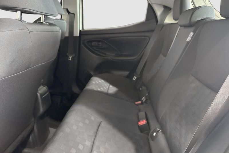 Toyota Yaris bild 8