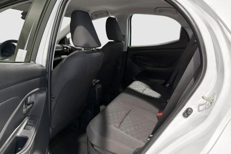 Toyota Yaris bild 8