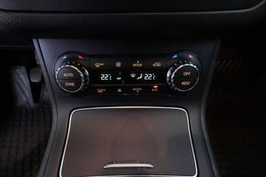 Mercedes B180 bild 24
