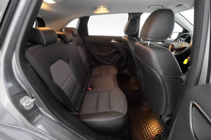 Mercedes B180 bild 16