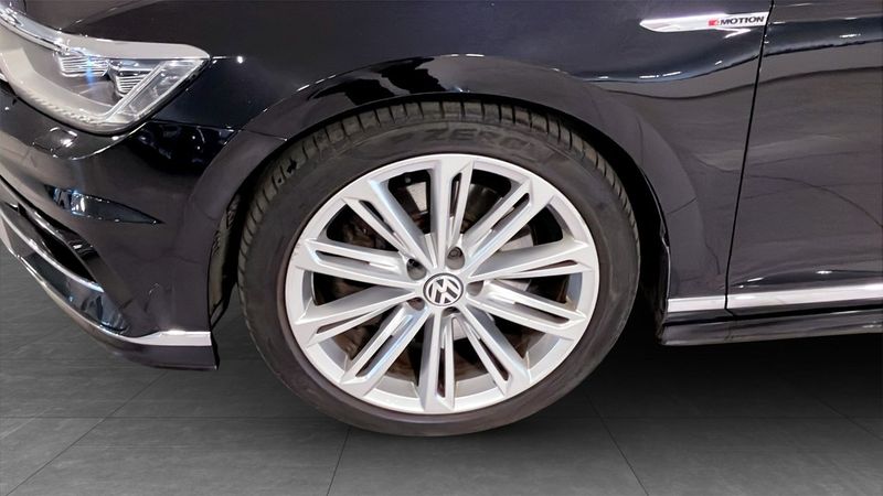 Volkswagen Passat bild 9