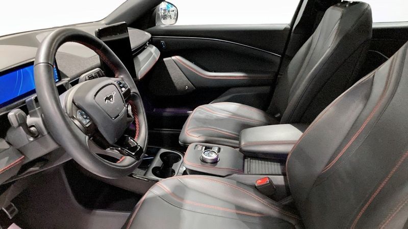 Ford Mustang Mach-E bild 5