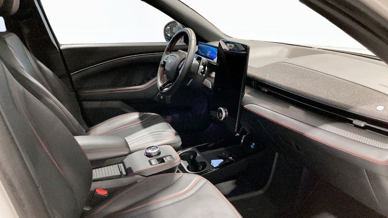 Ford Mustang Mach-E bild 3