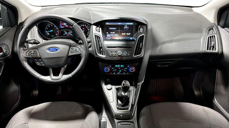 Ford Focus bild 5