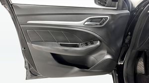 MG ZS EV bild 11