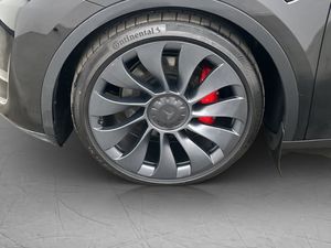 Tesla Model Y bild 11