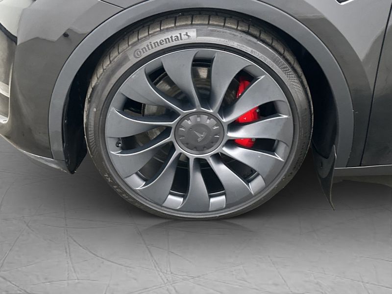 Tesla Model Y bild 11